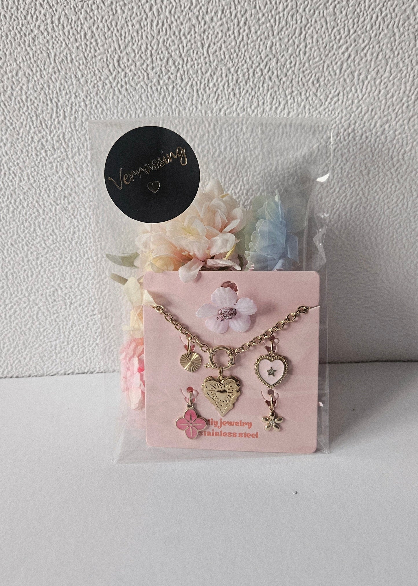 DIY armbandje goud met hartjes