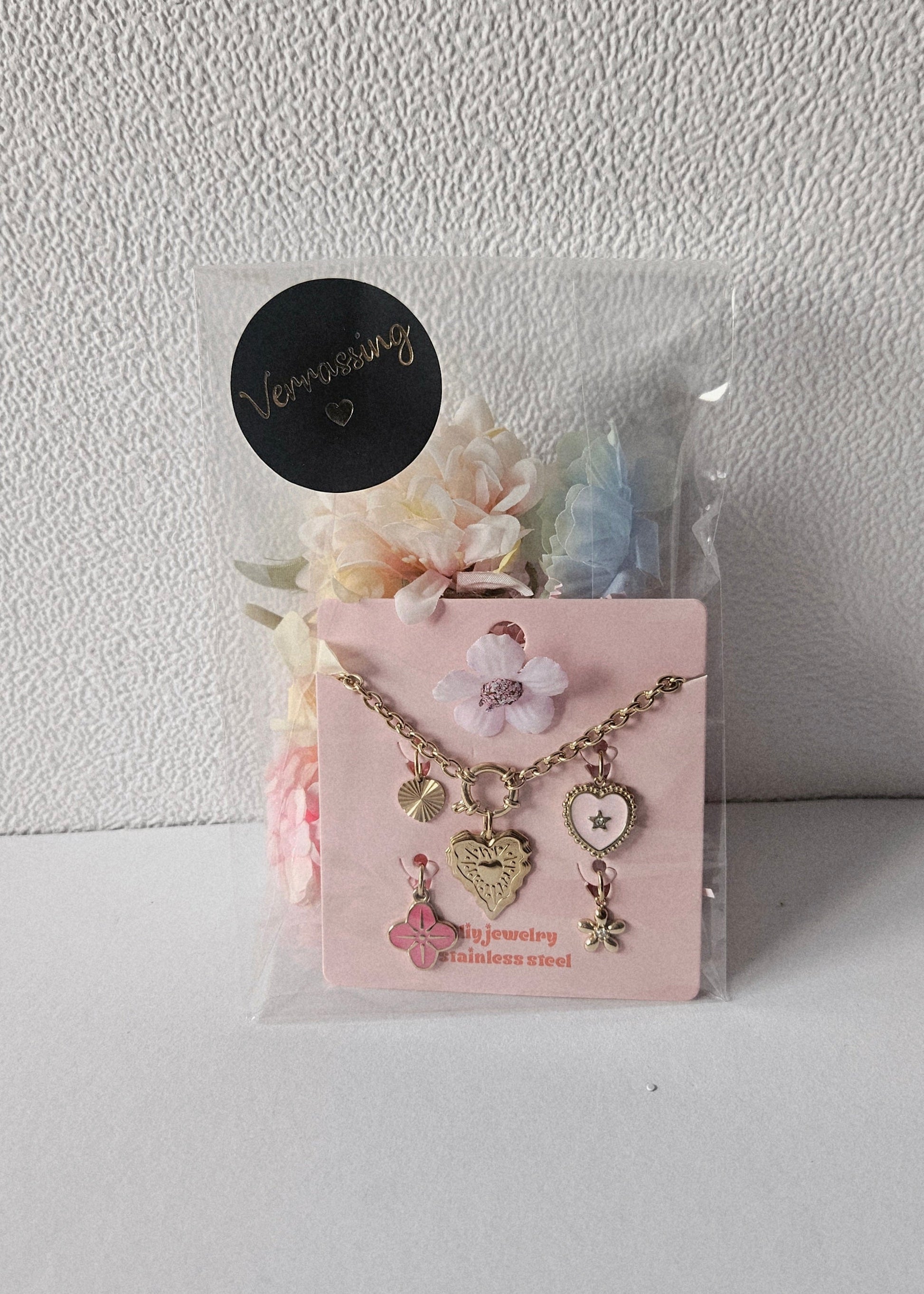 DIY armbandje goud met hartjes