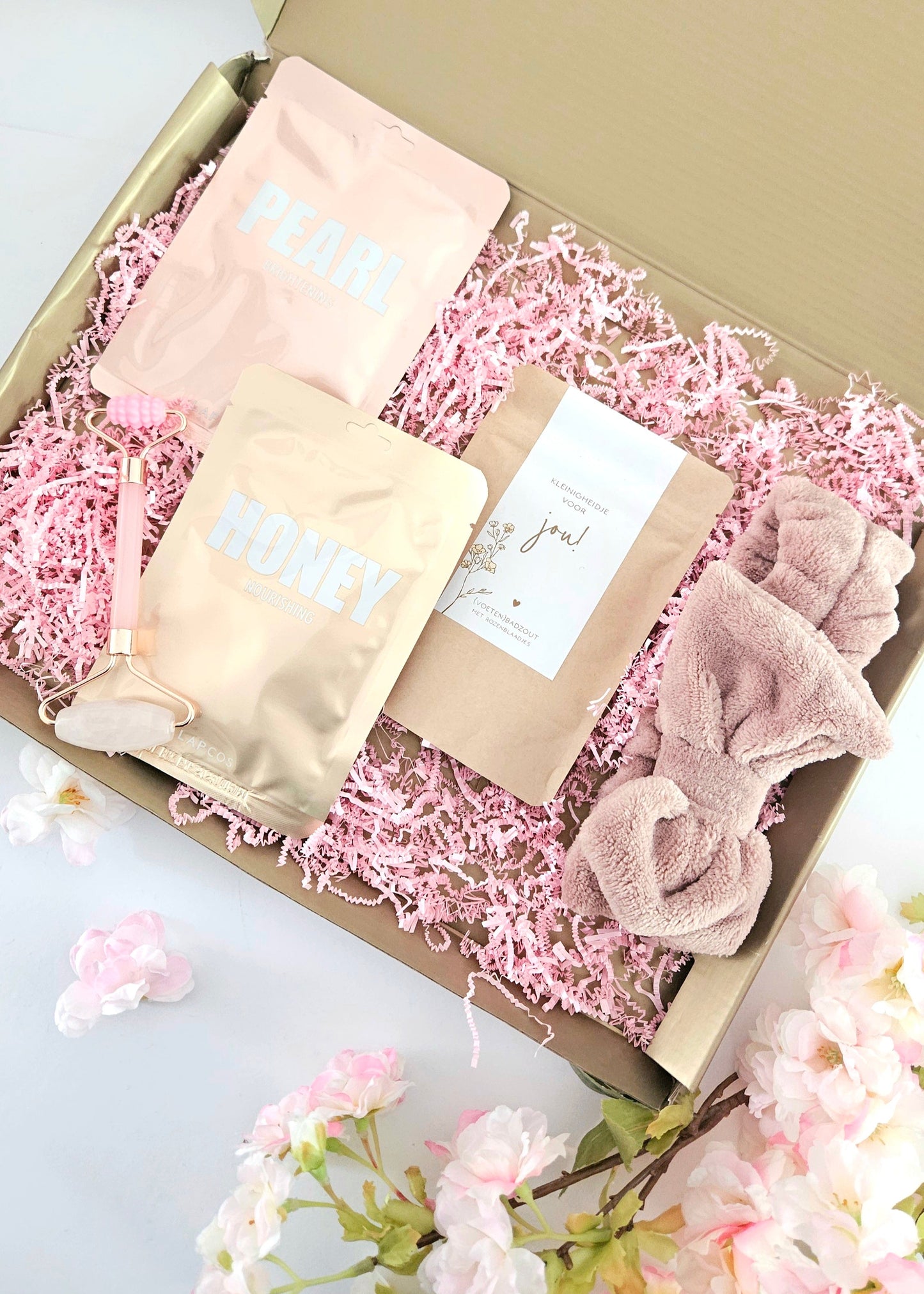 Brievenbuscadeau roze beautybox