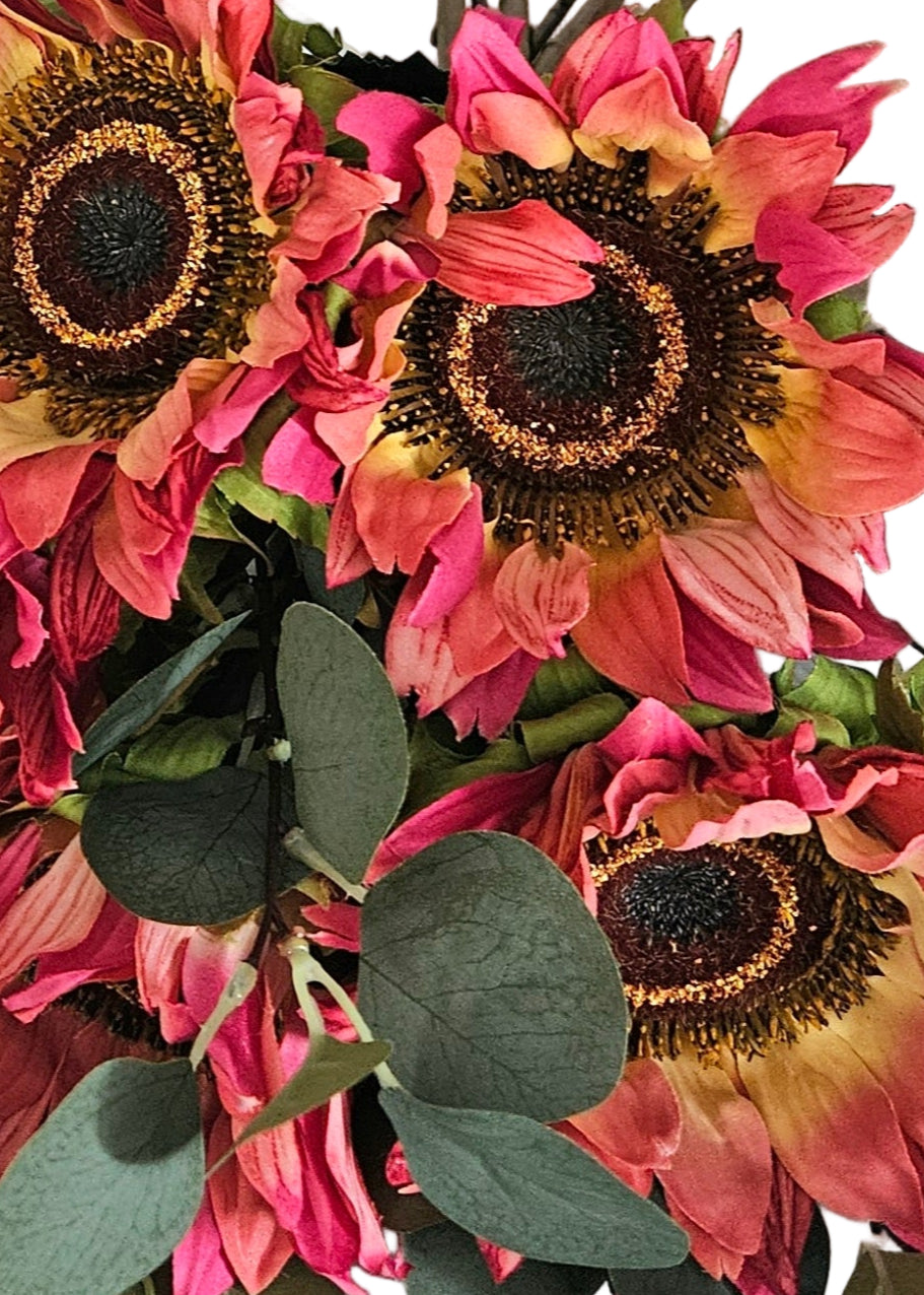 Rode zijden luxe zonnebloemen