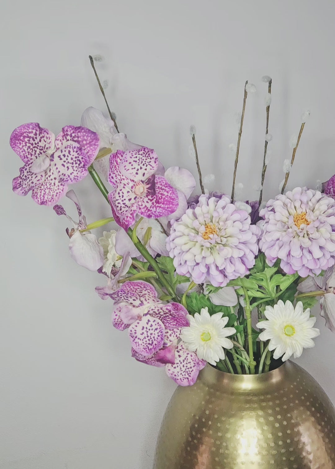 Lila boeket met zijden bloemen van Love and flowers