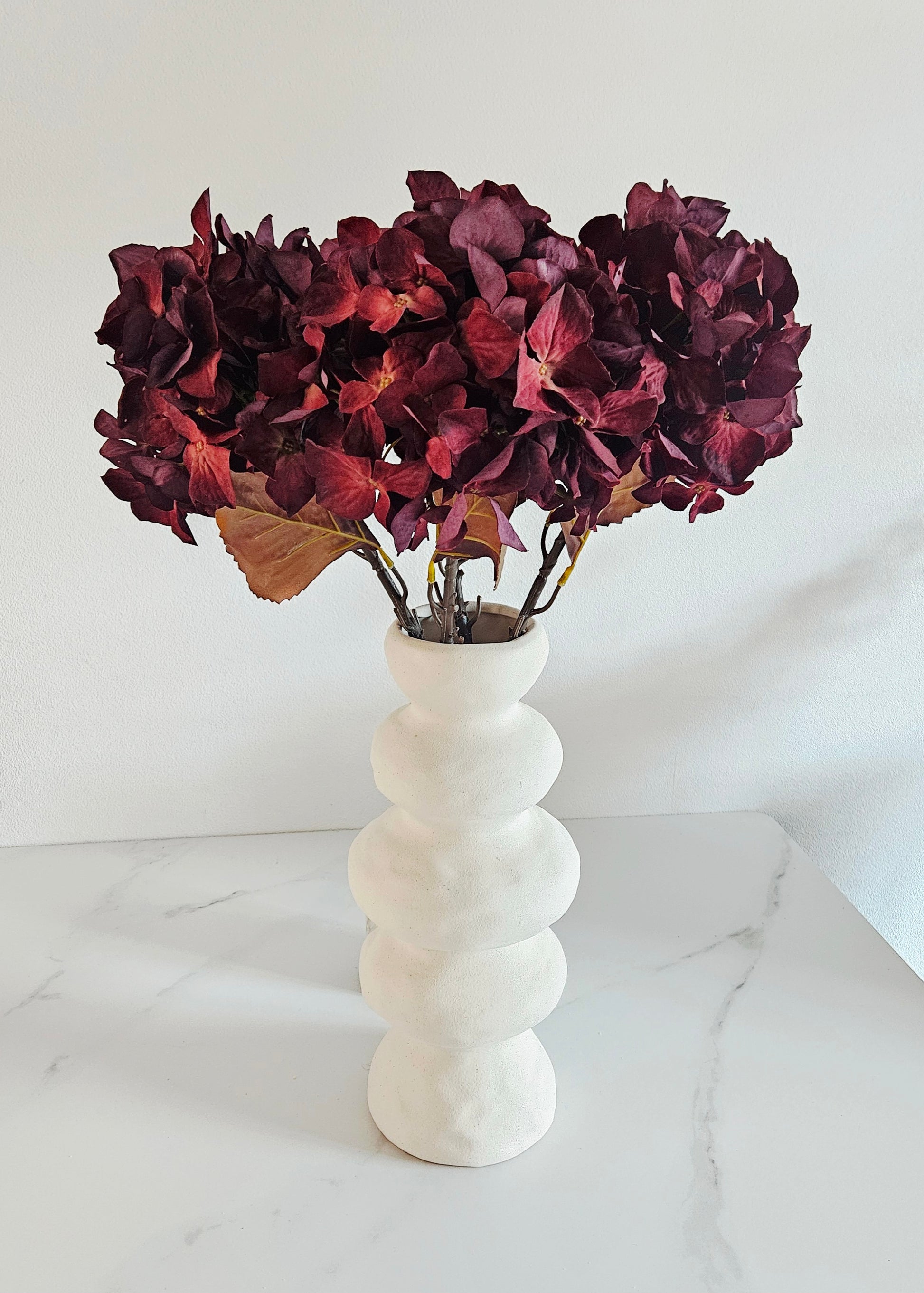 Zijden boeket donkerrode hortensias