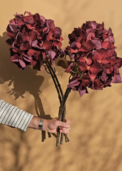 Zijden boeket hortensias bordeauxrood